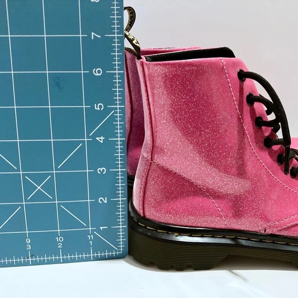 RARE! Dr. Martens Hot Pink Glitter Boots – Size 6 – New In Box - Picture 10 of 11